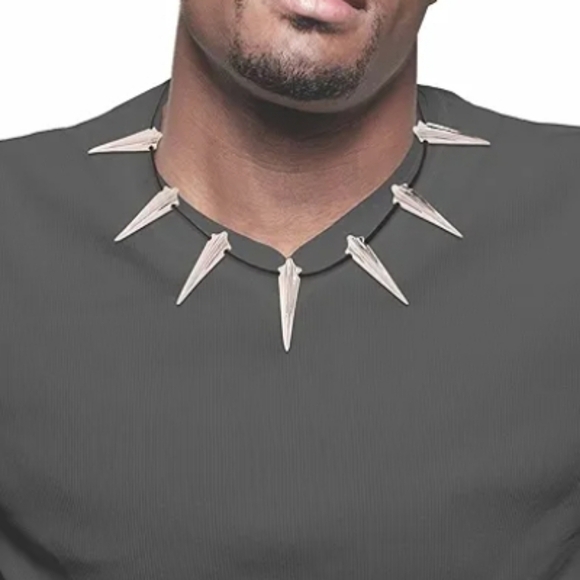 Black Panther Movie T'Challa Teeth Necklace - Picture 2 of 4